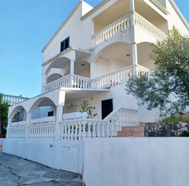 Apartments Sonja Sevid