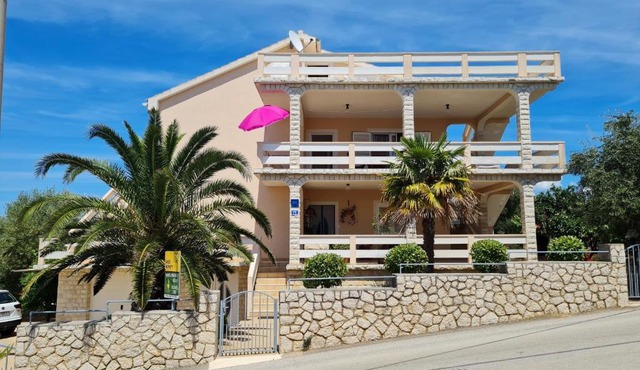 Apartments with parking space Lun, Pag - 4062