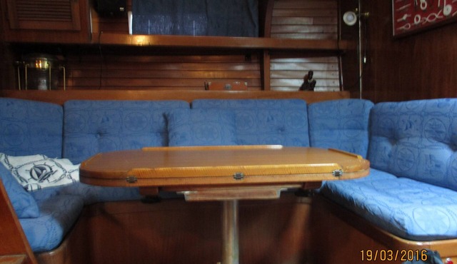 ATYPICAL HOLIDAY 13M Dock Sailboat PORT CAMARGUE 5 PERSONS 5 nights minimum