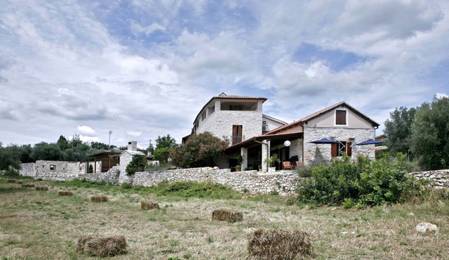 Authentic Seaside Stone House in a Peaceful Environment at the Istrian Coast