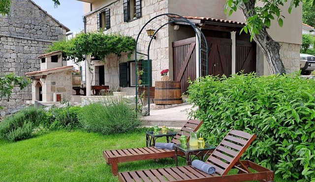Authentic Stone House Lola