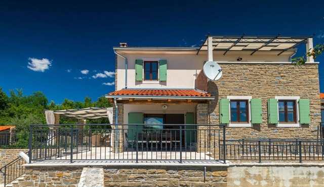Authentic Villa Banić - Four Bedroom Villa With Pool