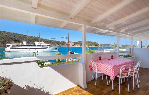 Awesome Apartment In Supetarska Draga With Wifi