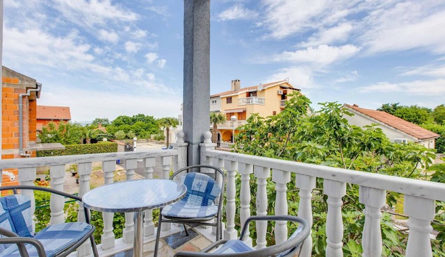 Awesome apartment in Marsici with WiFi