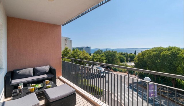 Awesome apartment in Split with WiFi and 2 Bedrooms