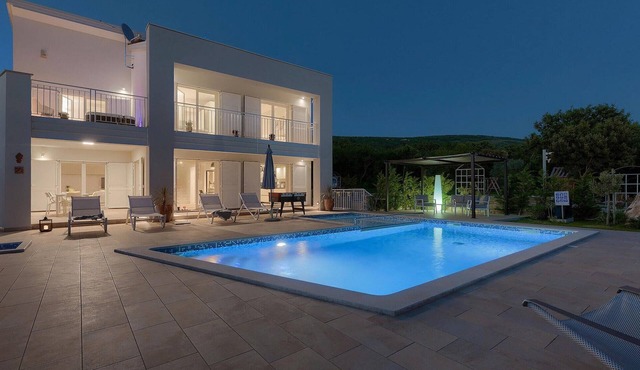 Awesome home in Labin - Rabac