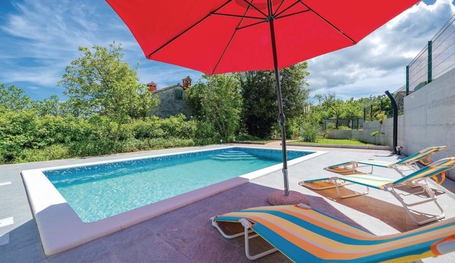 Awesome home in Labin