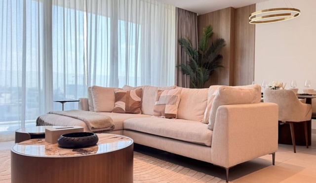 Azure Bliss: 1BR Retreat Near Saadiyat Attractions