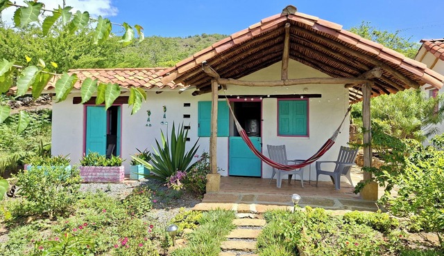 Barichara Cabin: Peaceful Nature Getaway with High-Speed Starlink & Long Stays