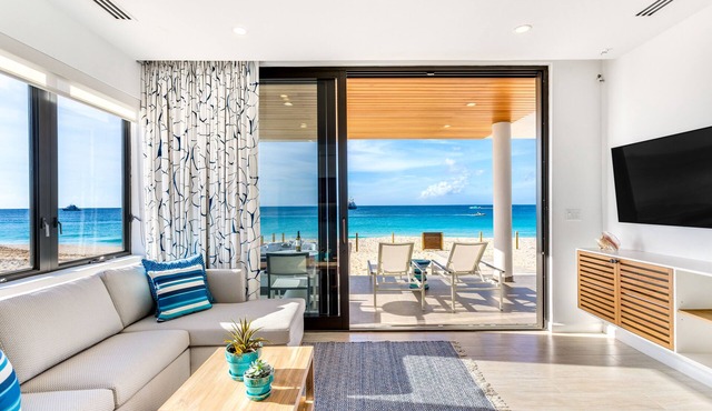 Beachfront 1-Bedroom + Hot Tub at Award-winning Tranquility Beach on Meads Bay