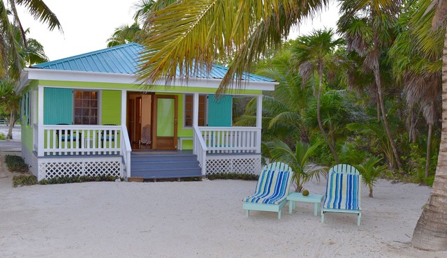 ~Beachfront Perfection~ stunning views from your private veranda