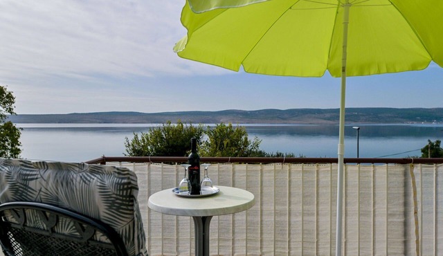 Beautiful apartment for 7 guests with A/C, WIFI, terrace and pets allowed