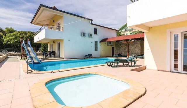 Beautiful apartment in Labin with WiFi
