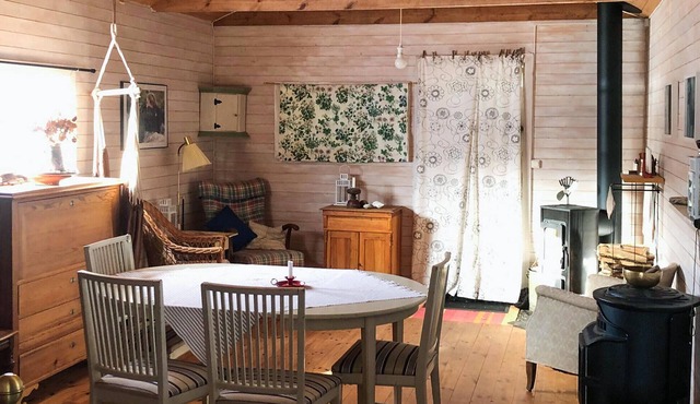 Beautiful home in åkerberga with sauna