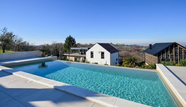 Beautiful home in Banfi