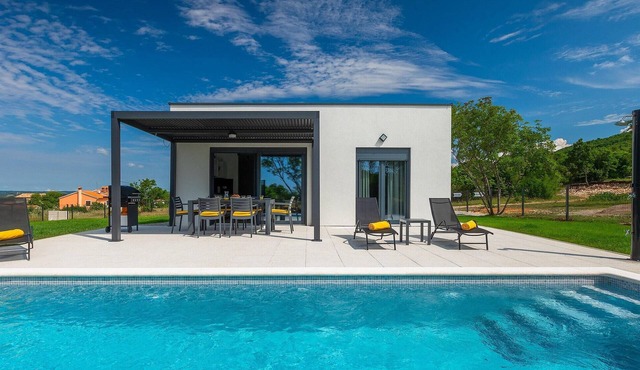 Beautiful home in Brgod