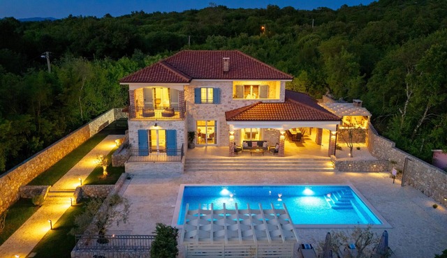 Beautiful home in Dobrinj