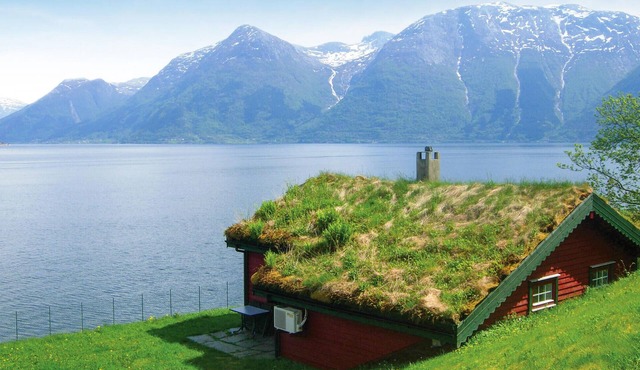 Beautiful home in Utne with sauna