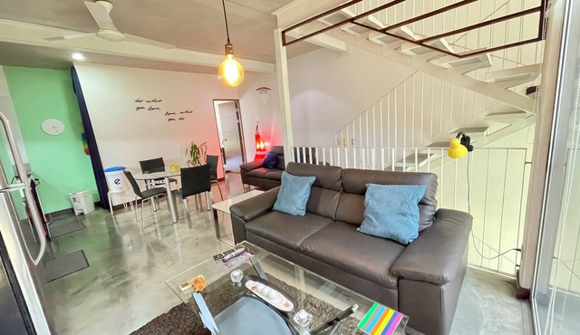 Beautiful Spacious Loft. Santa Ana Downtown. Very high ceilings. 24/7 security.