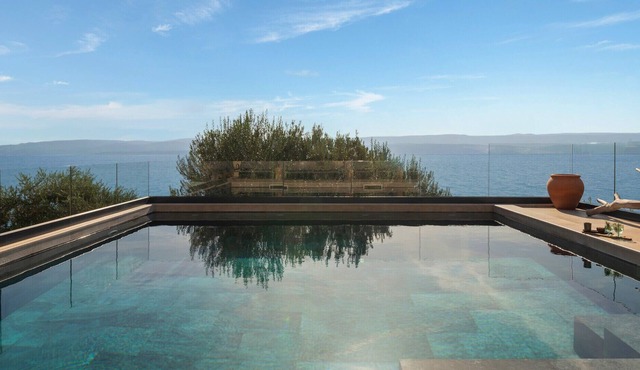 Beautiful Villa Salt/Stone