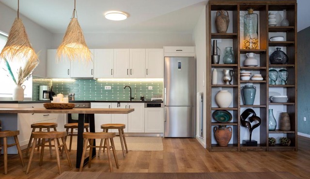 Boho apartment next to the sea