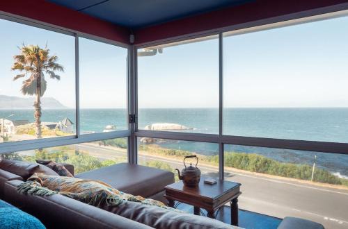 Boho Ocean View Villa Pool & Walk to Beach