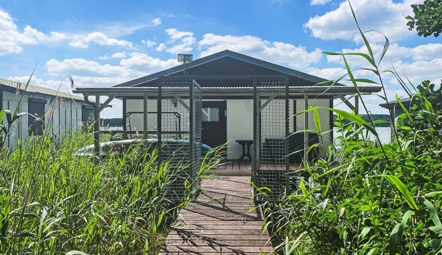 Bootshaus auf dem See by Interhome