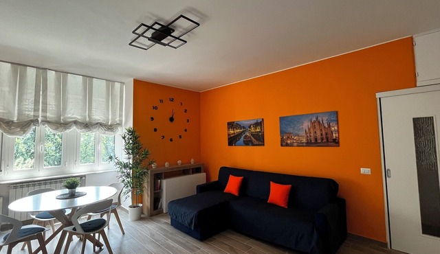 Bright and modern condo apartment in Milan, easy access to every attraction
