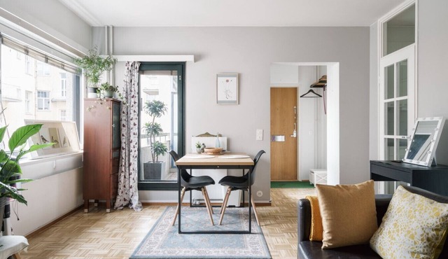 Bright Studio Apt. in Helsinki with Private Balcony