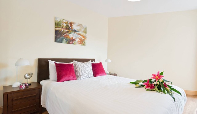 Broc House Suites