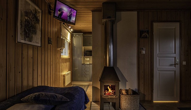 Cabin-Garden view-Private Bathroom-Cottage-Mökki 7