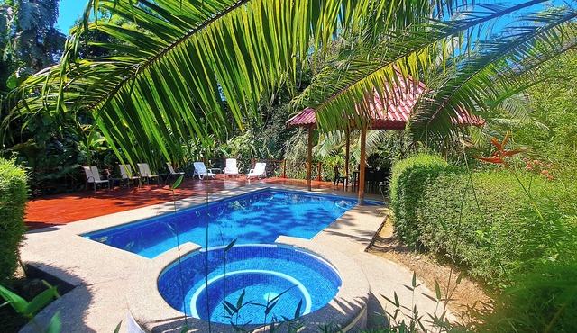 Cabinas Costa Tropicana