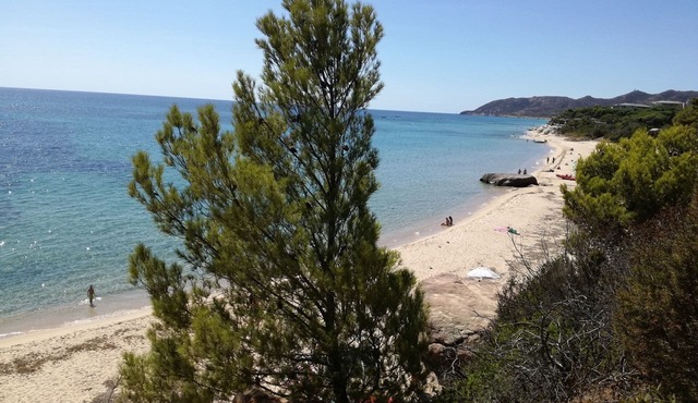 Calaverde - S. Margherita-Pula: 200mt from the beach - house with garden