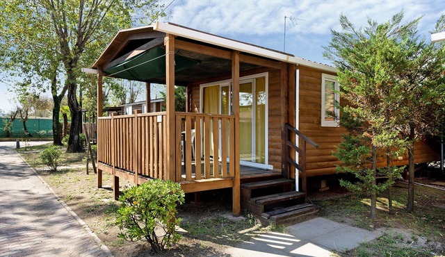 Camping "Camping Grande Italia Vulcano 4" with Sea View