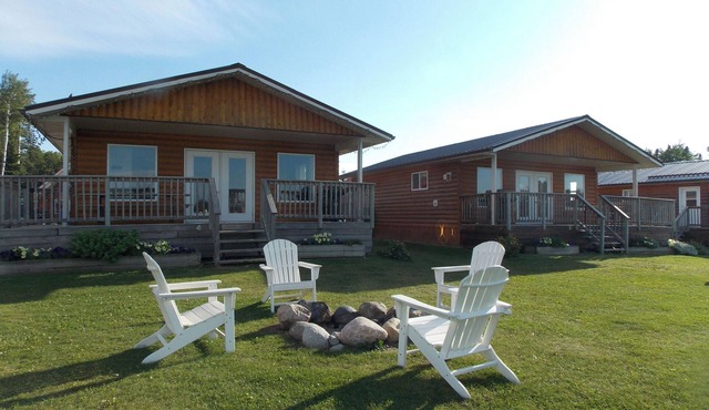 Candle Lake Golf Course - Spruce Cabin