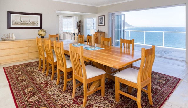 Cape-x-ta-sea a home with picture perfect panoramic views of False Bay.