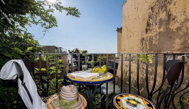 Casa Bettina: A characteristic one-story ancient house, with Free WI-FI.