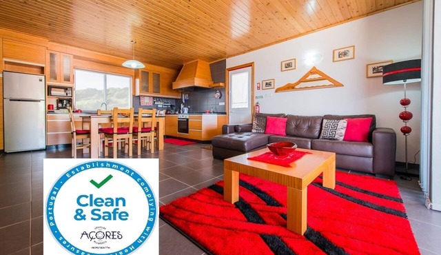 Casa da Vigia 2 bedroom apartment for 4 people in Calheta de Nesquim