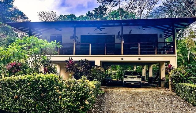 Casa Marriott 2, Lush Jungle ,Walk in Beach Pool, Private Waterfall, Muy Bonito!