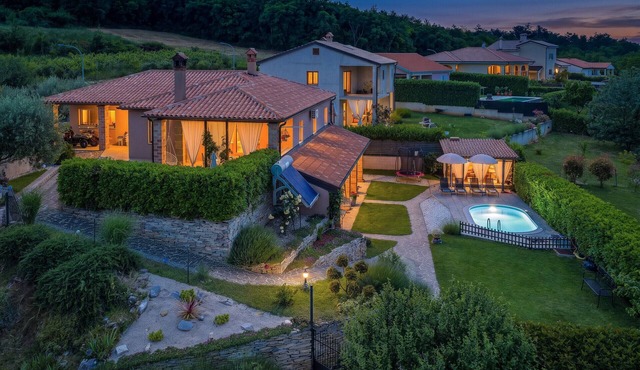 Casa Sara and Sasha near Motovun with private pool - pet friendly truffle paradise