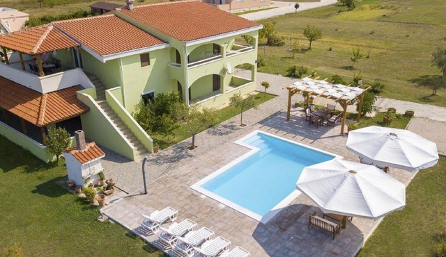 Charming 2-Bed Apartment