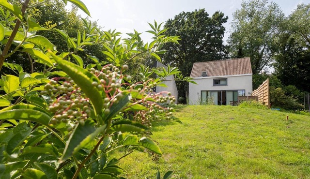 Charming 2-bedroom villa in brilliant Merelbeke-Melle with AC