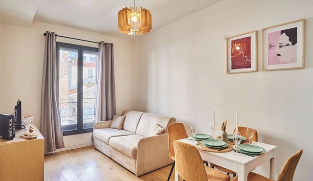 Charming apartment in Boulogne,
