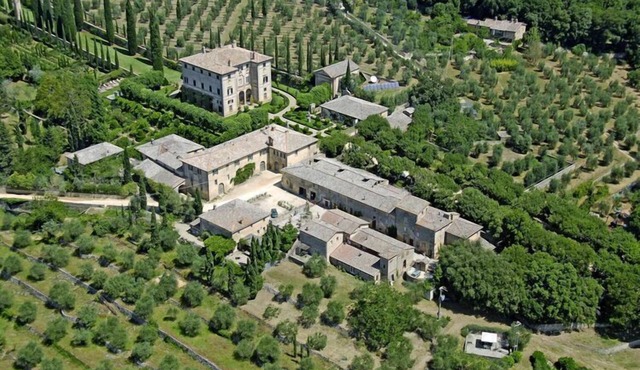 Charming House in Tuscany with Pool & Views