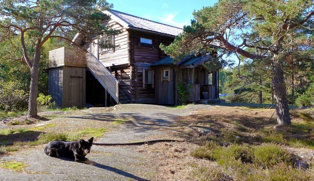 CHARMING TIMBER HOUSE IN THE STOCKHOLM ARCHIPELAGO.