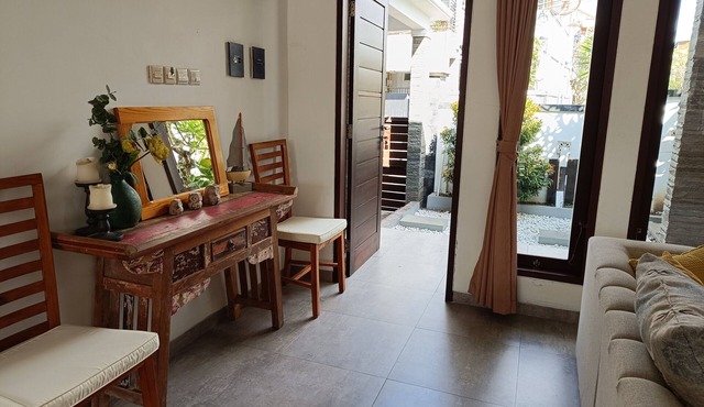 Charming villa @ the heart of Uluwatu, ideal for a couple or small family.