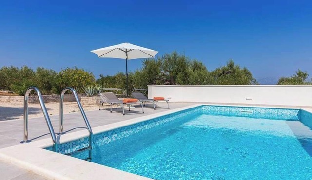 Charming Villa with Private Pool in Hvar