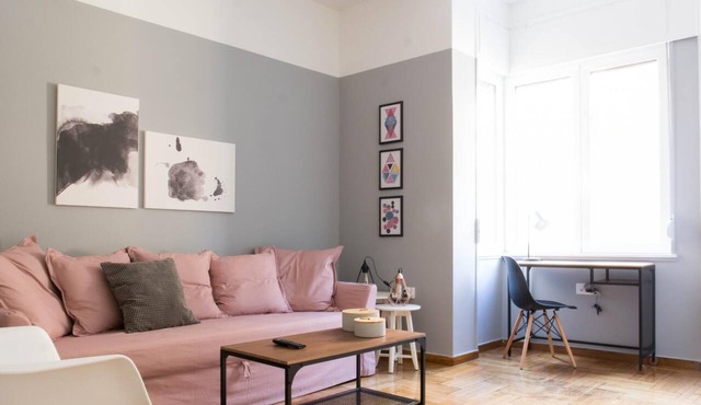 Chic and Cosy Flat in Plaka