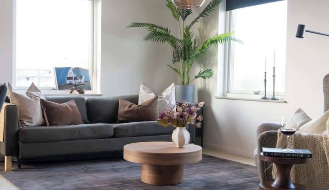 Chocolaty Warmth Home 3BR Flat with Cozy Balcony