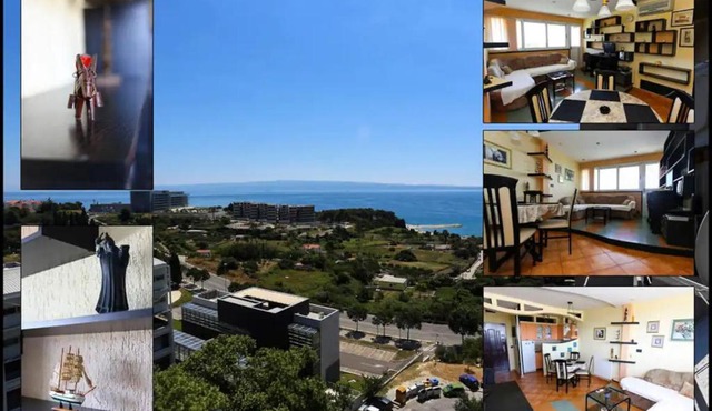 City Beach Apartment - with view